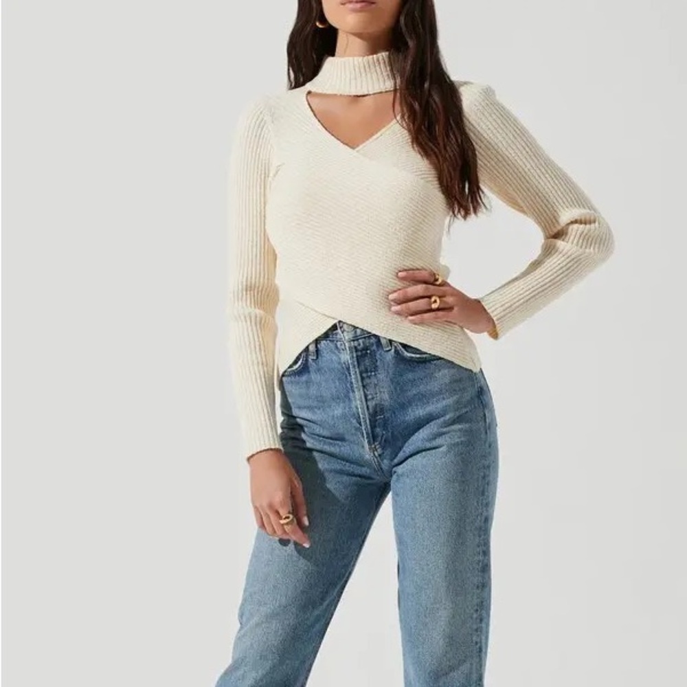 ASTR The Label Cream Ribbed Wrap Sweater
Cutout Neck Long Sleeve Top - Picture 3 of 8